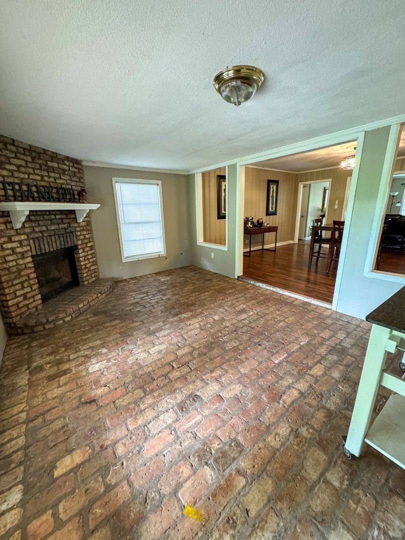 House for rent at 1605 Captain Shreve Dr, Shreveport, LA 71105