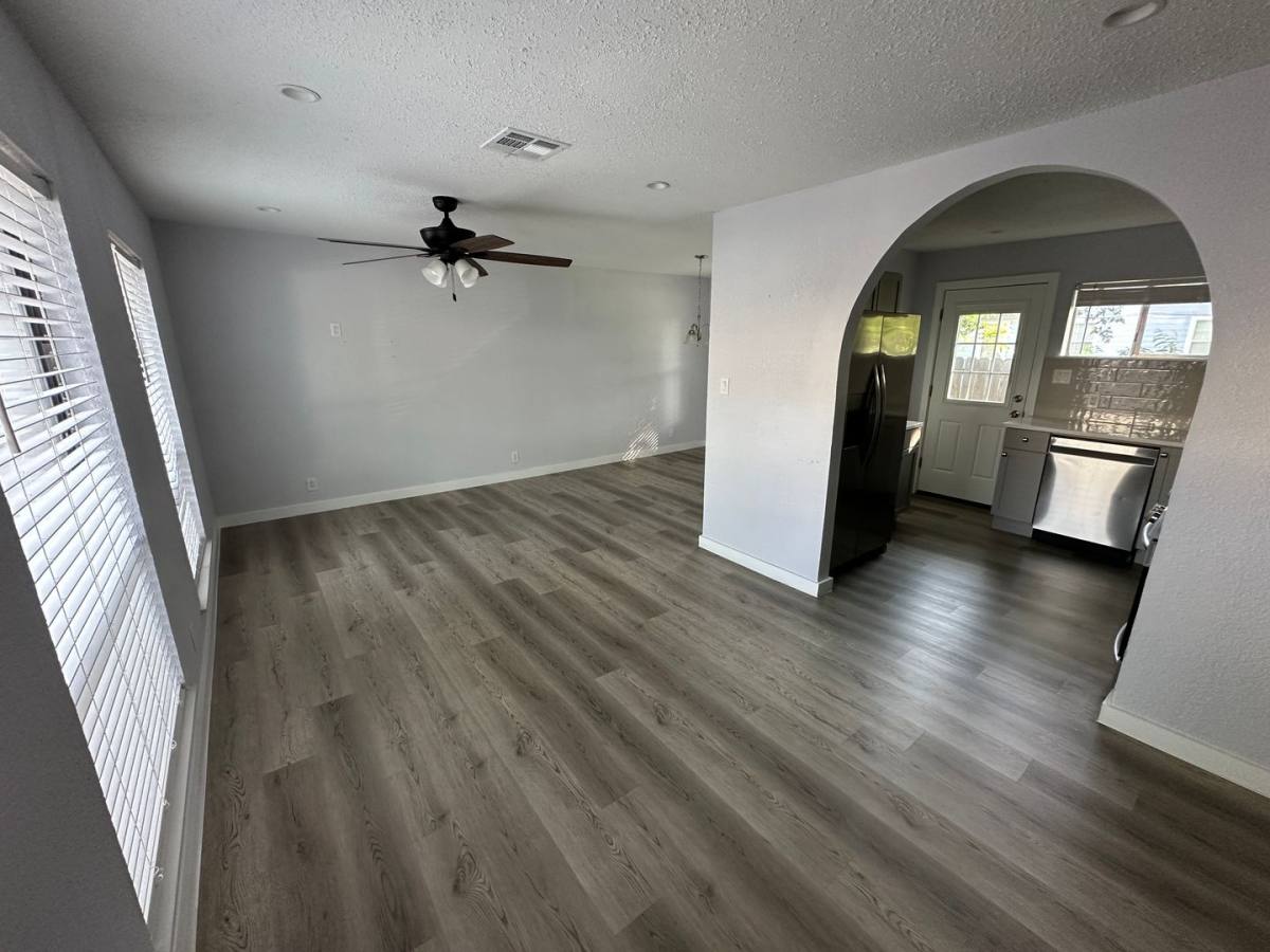 Apartment for rent at 4412 Gillis St, Austin, TX 78745