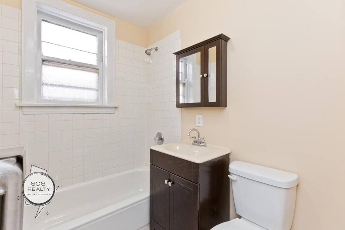 Apartment for rent at 2247 S Gunderson #1, Berwyn, IL 60402