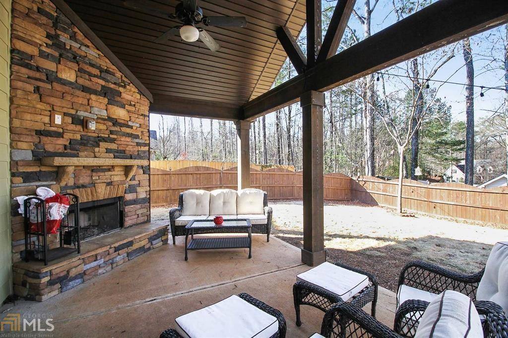 House for rent at 345 Cliffhaven Circle, Newnan, GA 30263