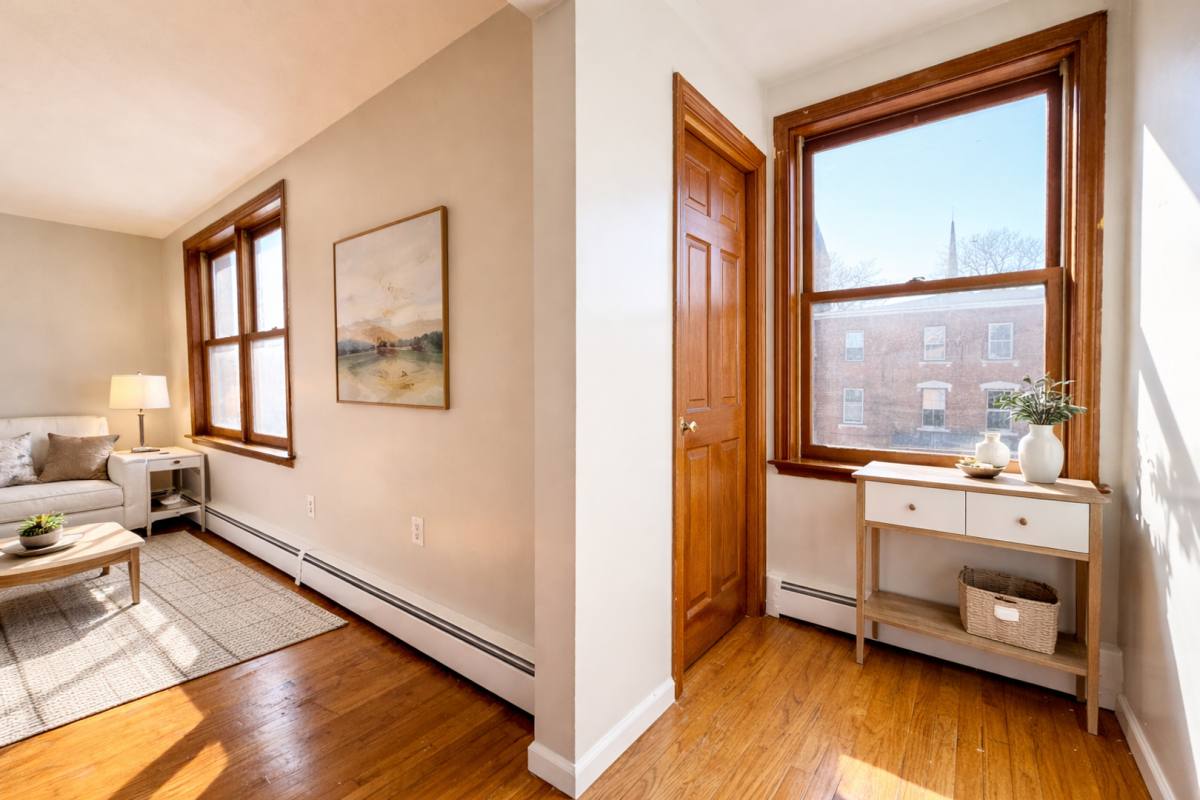 Apartment for rent at 152-154 Wooster St, Hartford, CT 06120