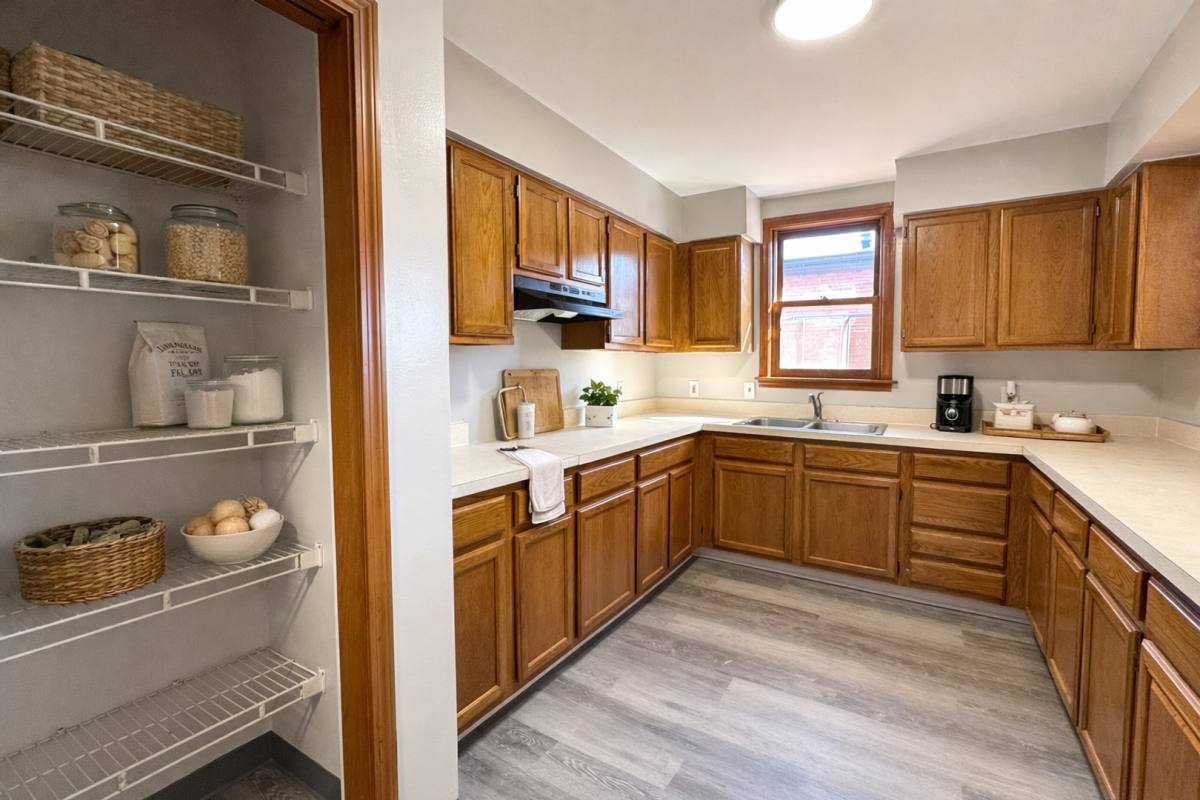 Apartment for rent at 152-154 Wooster St, Hartford, CT 06120