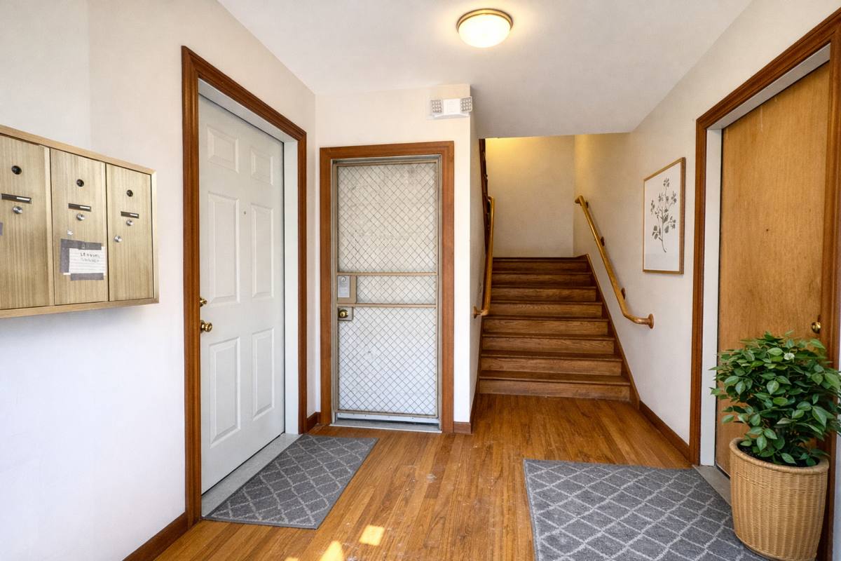 Apartment for rent at 152-154 Wooster St, Hartford, CT 06120