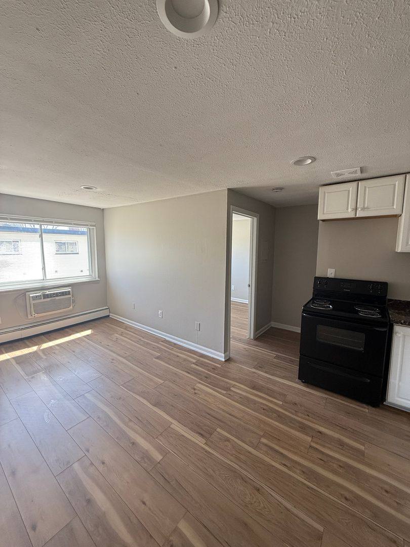 Apartment for rent at 3022 W 14th St, Cleveland, OH 44113