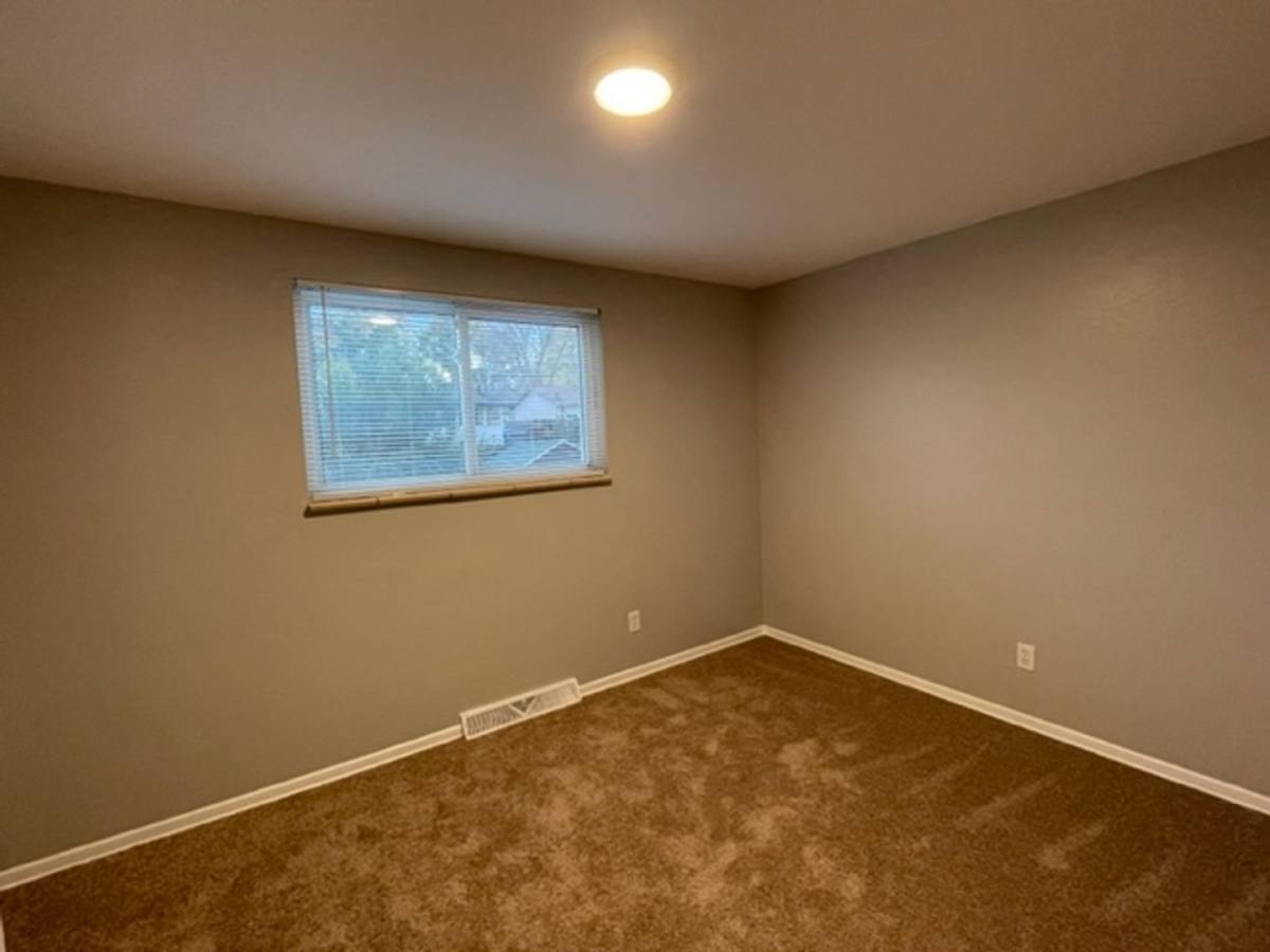 House for rent at 387 S Queen Circle, Denver, CO 80226