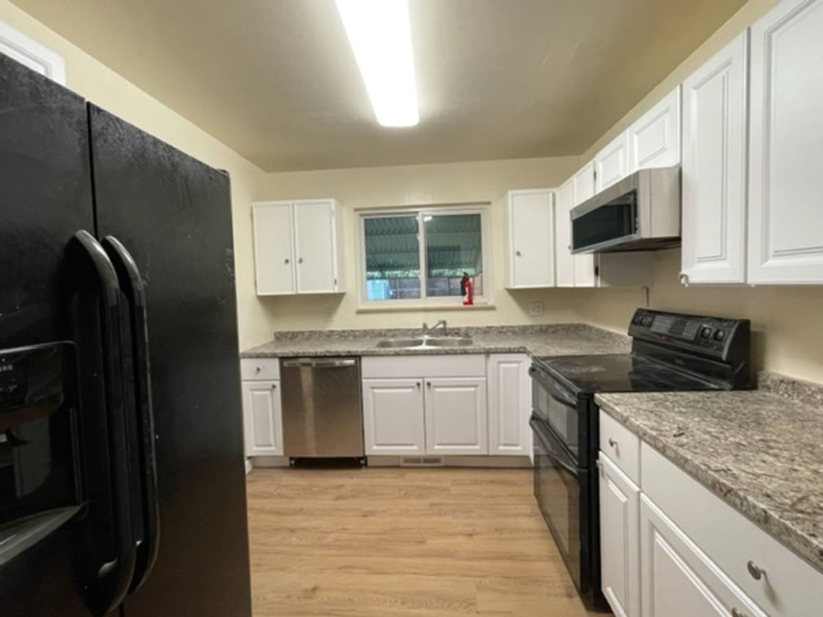 House for rent at 387 S Queen Circle, Denver, CO 80226