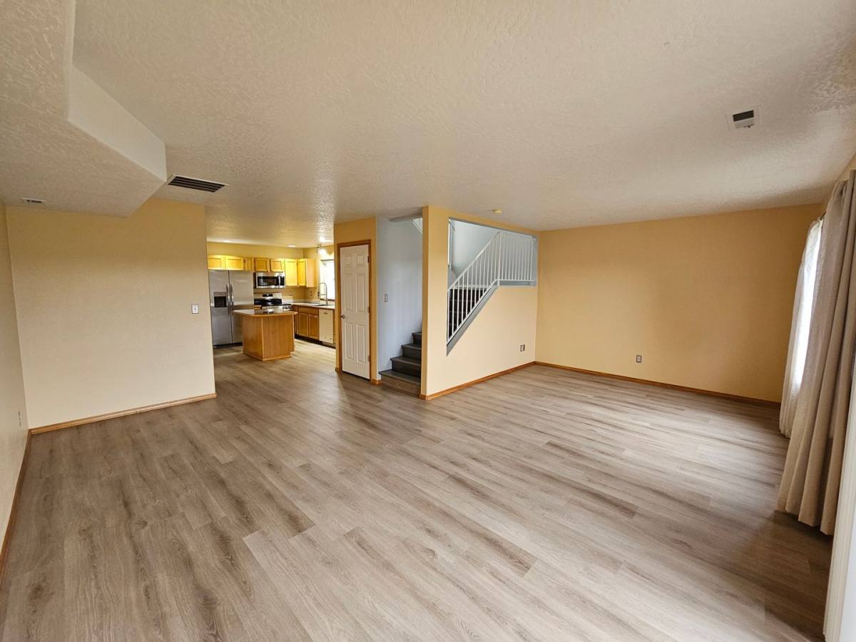 Apartment for rent at 3206 Meadow Glen Rd, Cheney, WA 99004