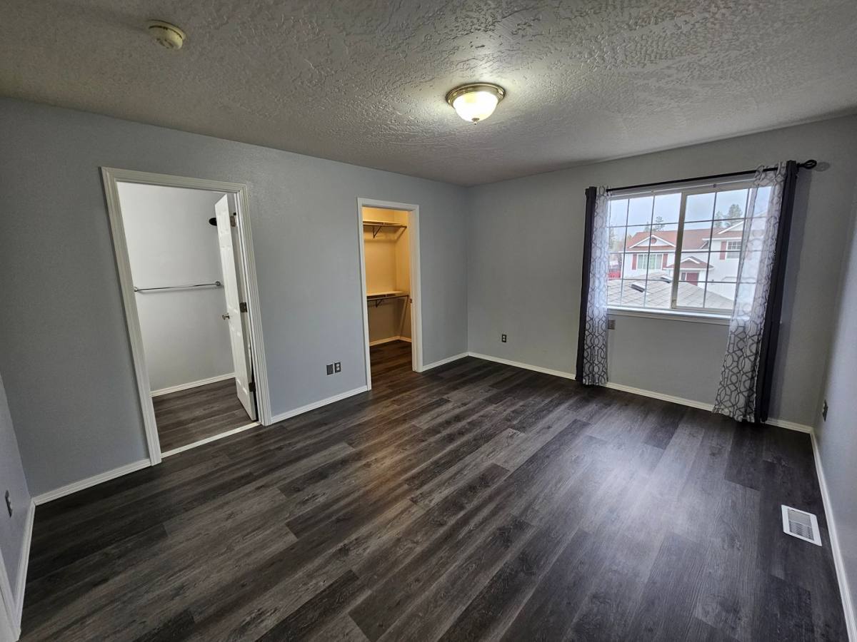 Apartment for rent at 3206 Meadow Glen Rd, Cheney, WA 99004