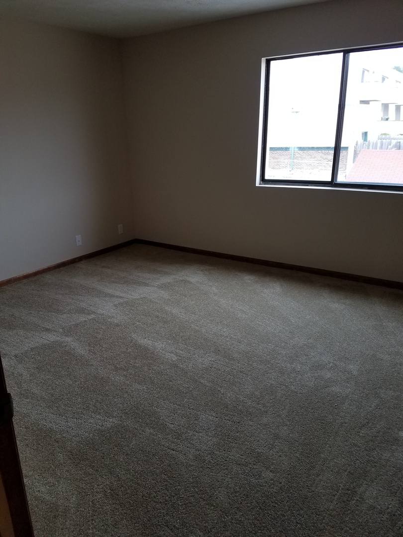 Apartment for rent at 11433 Arbor St, Omaha, NE 68144