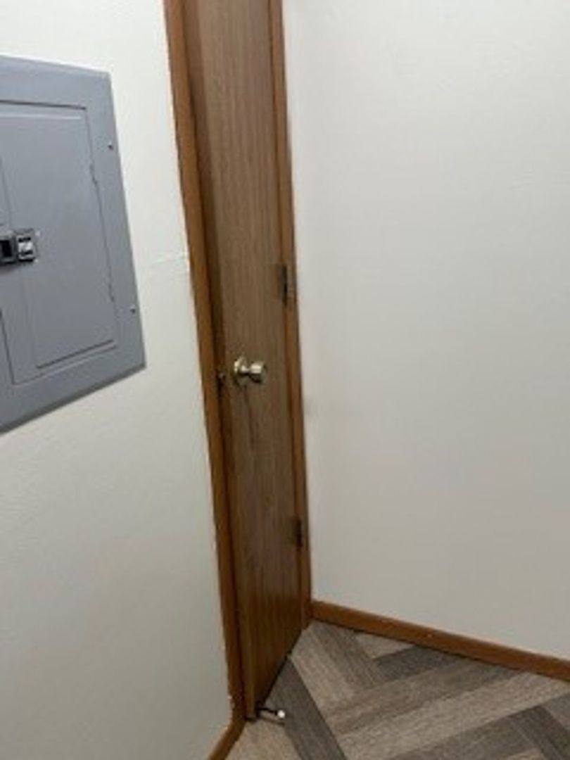 Apartment for rent at 12102 Stonegate Dr, Omaha, NE 68164
