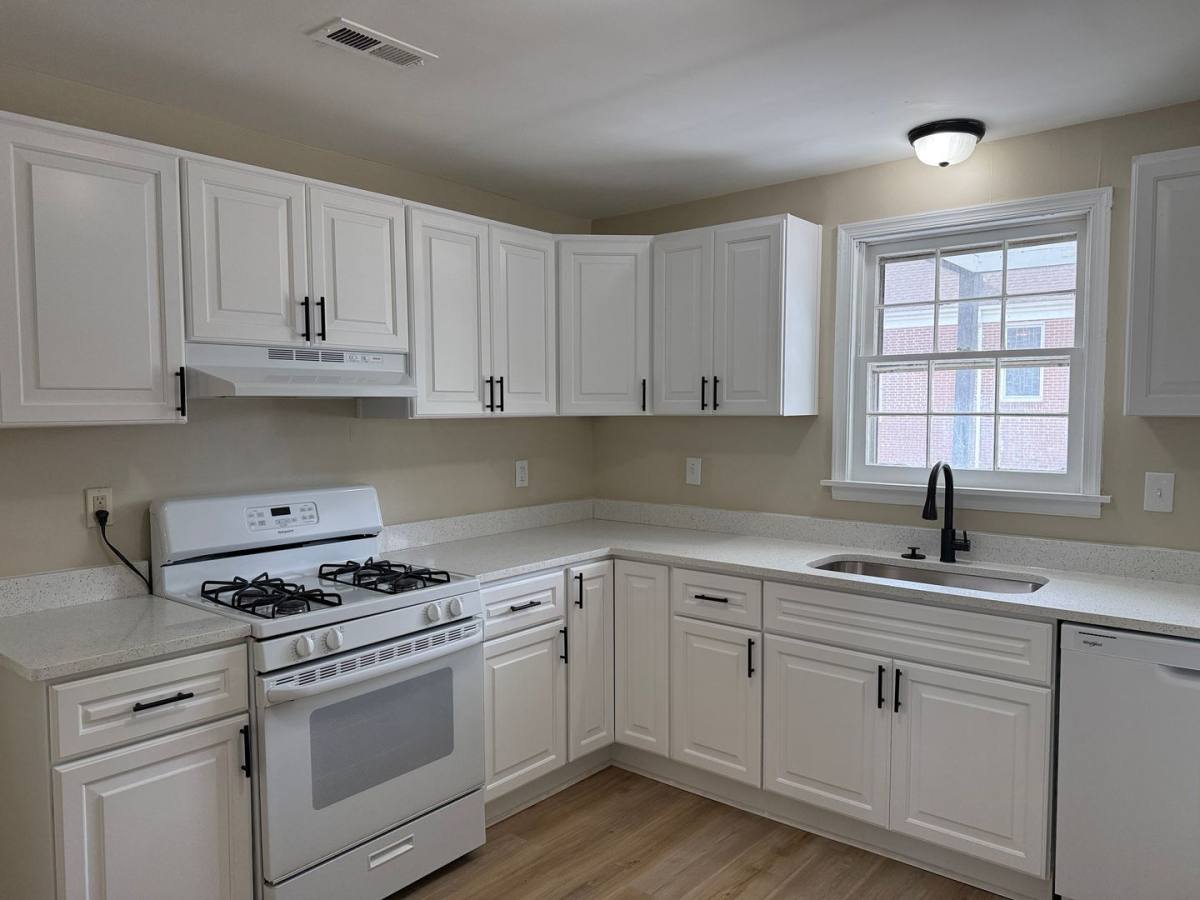 House for rent at 1151 Perry St, Chesapeake, VA 23324