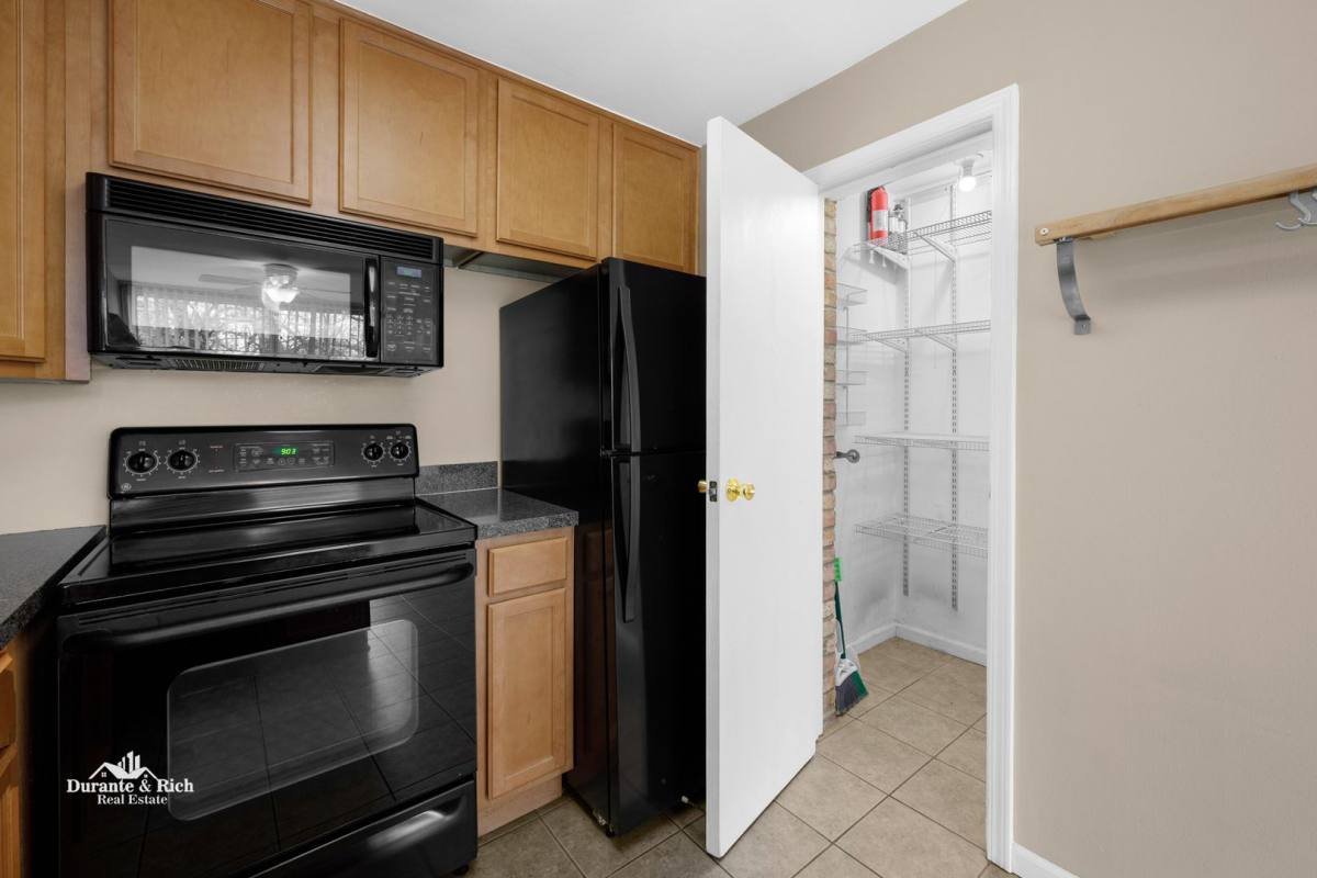 Condo for rent at 6010 Forest View Rd #1B, Lisle, IL 60532
