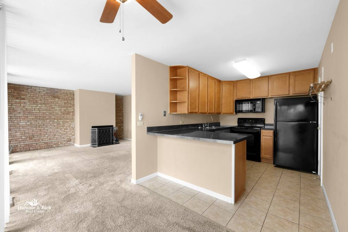 Condo for rent at 6010 Forest View Rd #1B, Lisle, IL 60532