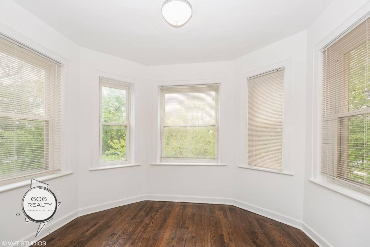 Apartment for rent at 2722-24 W Logan Blvd, Chicago, IL 60647