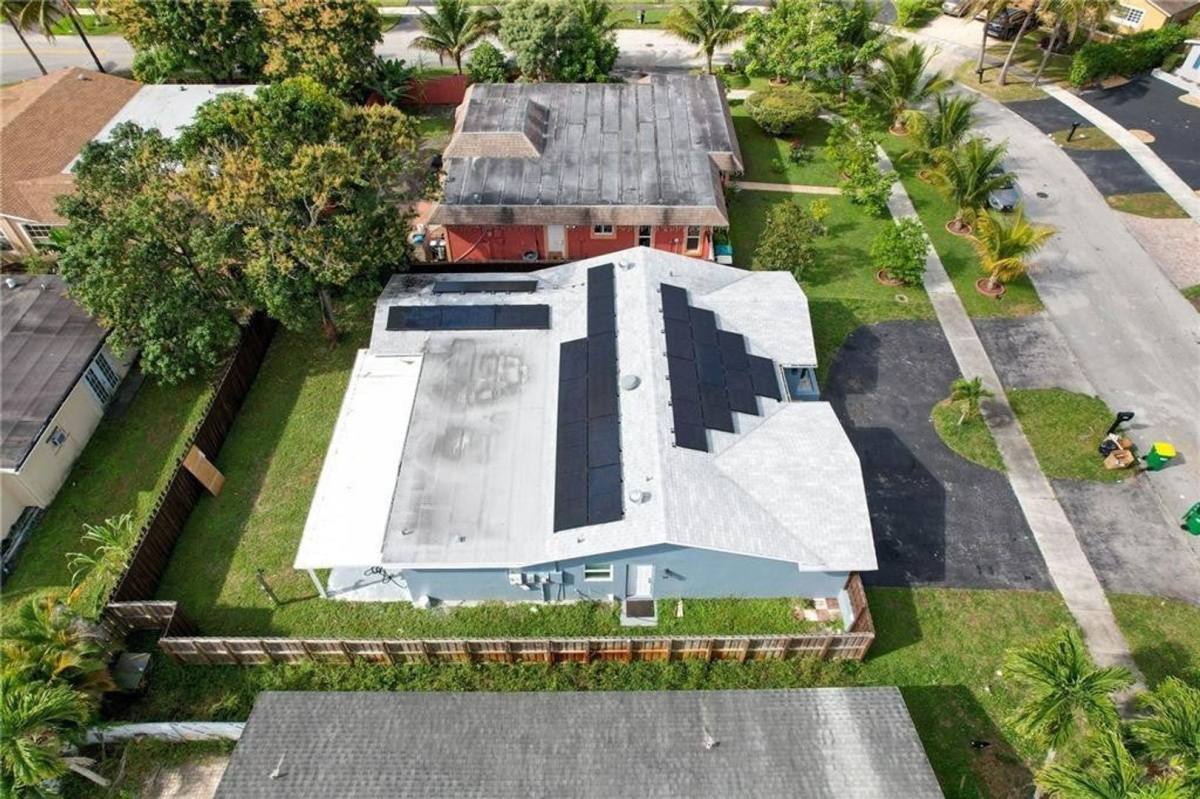 House for rent at 5820 NW 56th Place, Fort Lauderdale, FL 33319