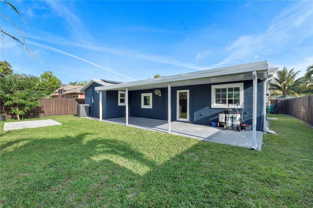 House for rent at 5820 NW 56th Place, Fort Lauderdale, FL 33319