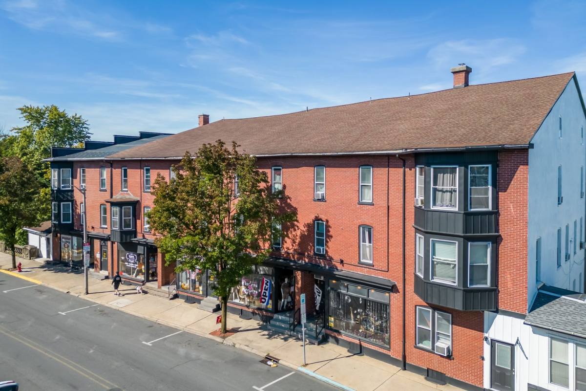 Townhouse for rent at 23 E Main St, Kutztown, PA 19530