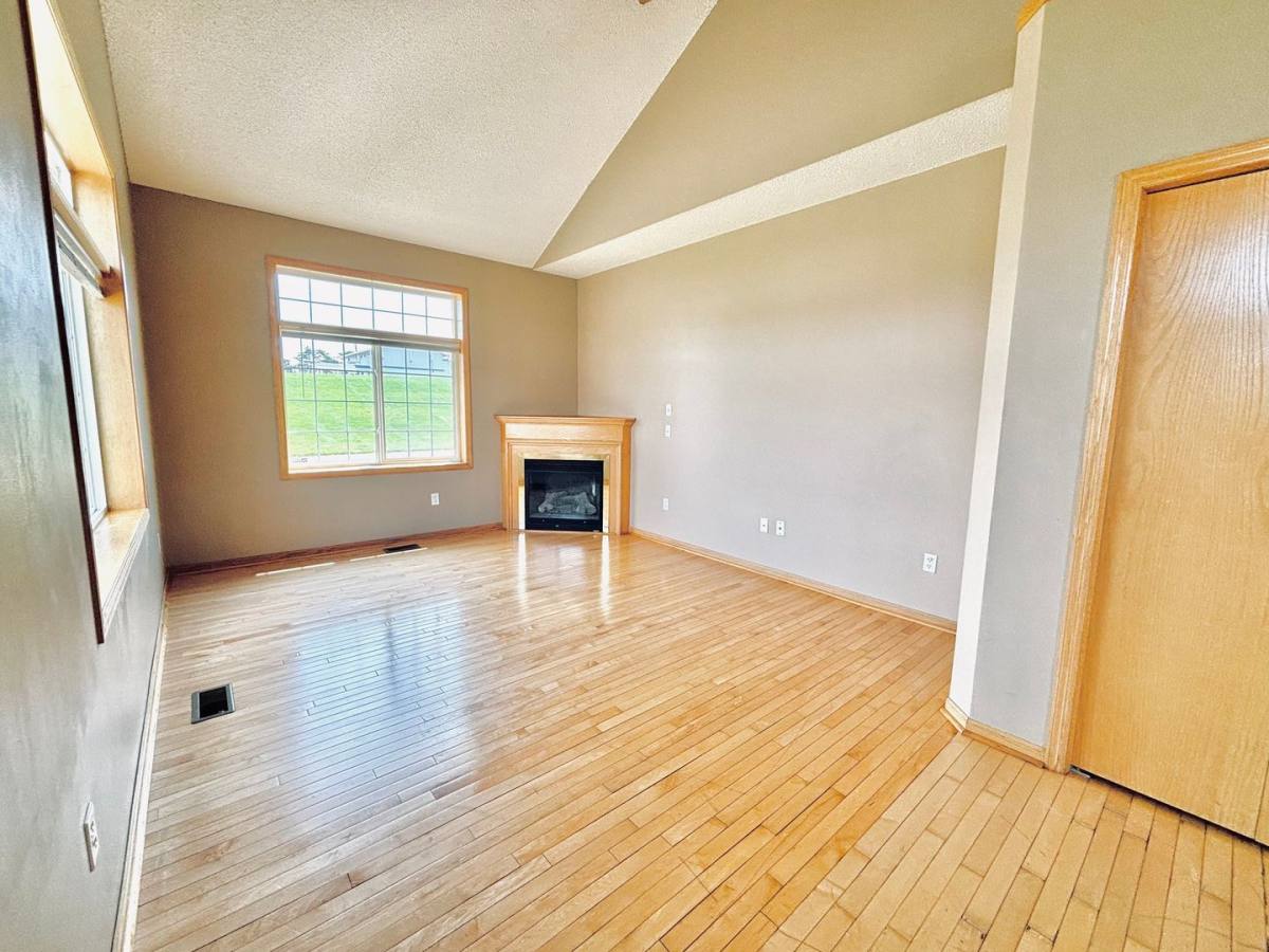 Townhouse for rent at 12708 Flamingo St NW, Minneapolis, MN 55448