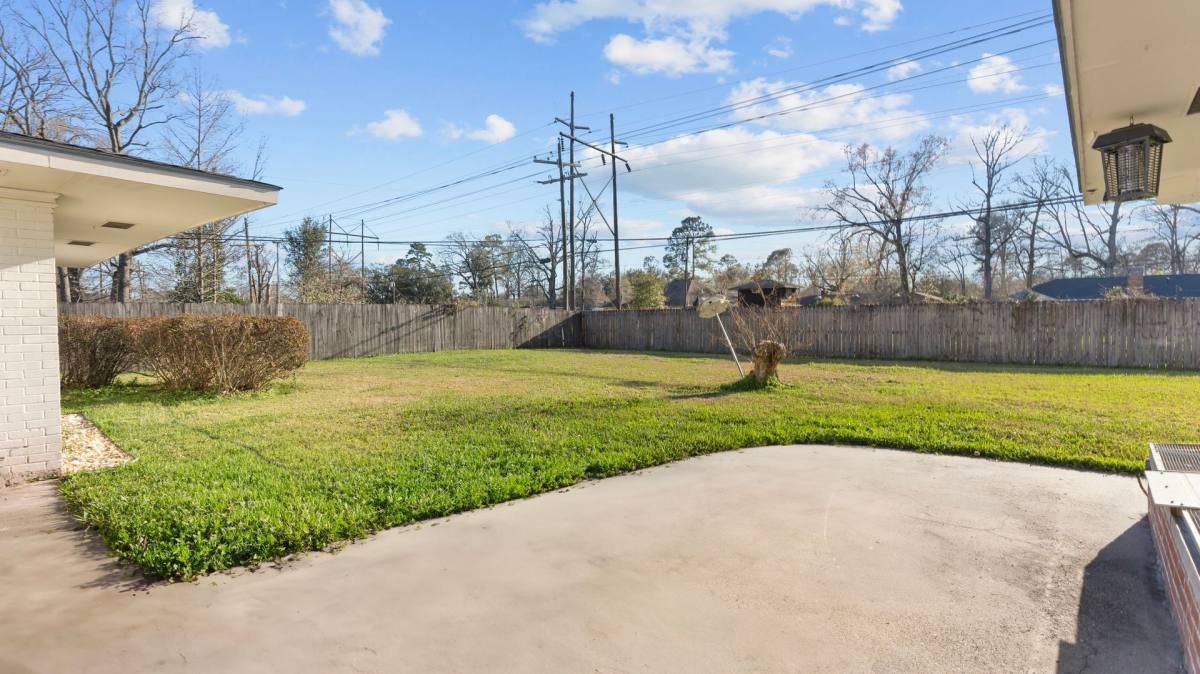 House for rent at 632 Summit Ridge Dr, Baton Rouge, LA 70815