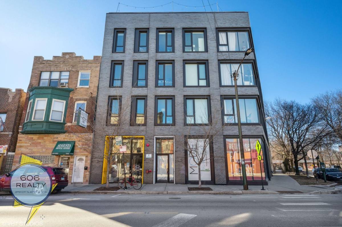 Apartment for rent at 3462 N Lincoln Ave, Chicago, IL 60657