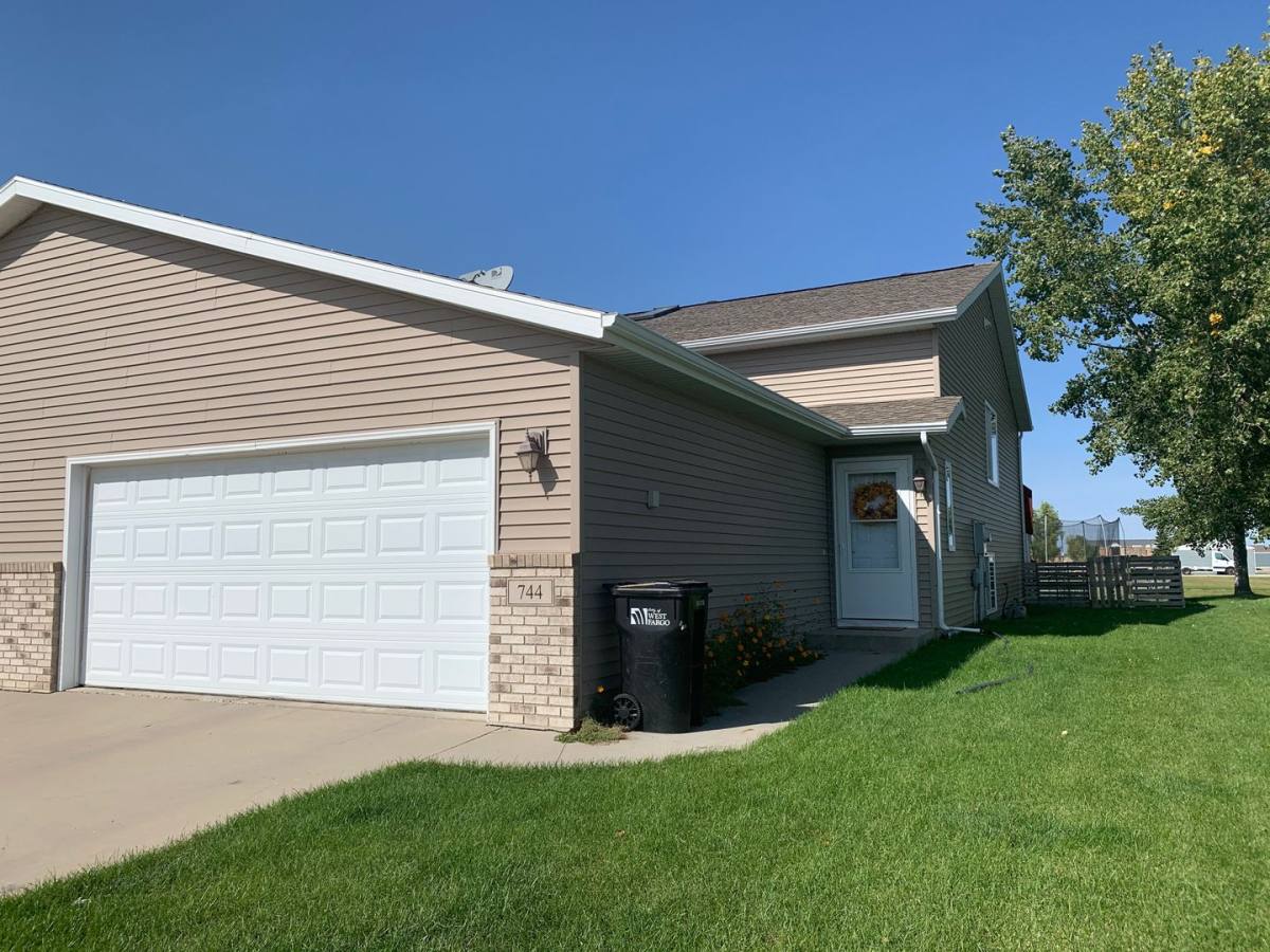 Townhouse for rent at 744 34th Ave W, West Fargo, ND 58078