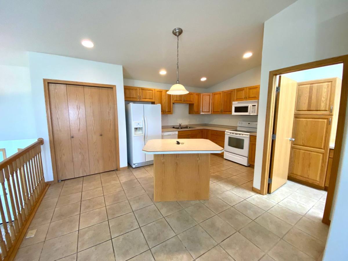 Townhouse for rent at 744 34th Ave W, West Fargo, ND 58078