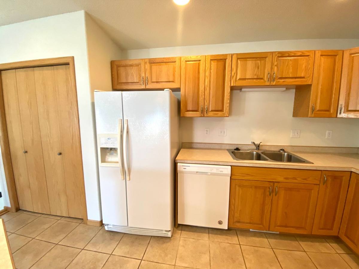 Townhouse for rent at 744 34th Ave W, West Fargo, ND 58078