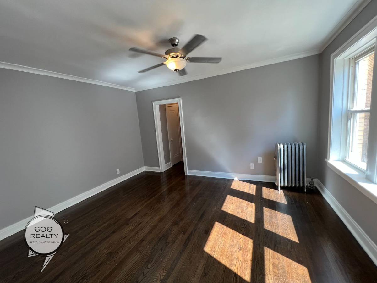 Apartment for rent at 4666 N Spaulding Ave, Chicago, IL 60625