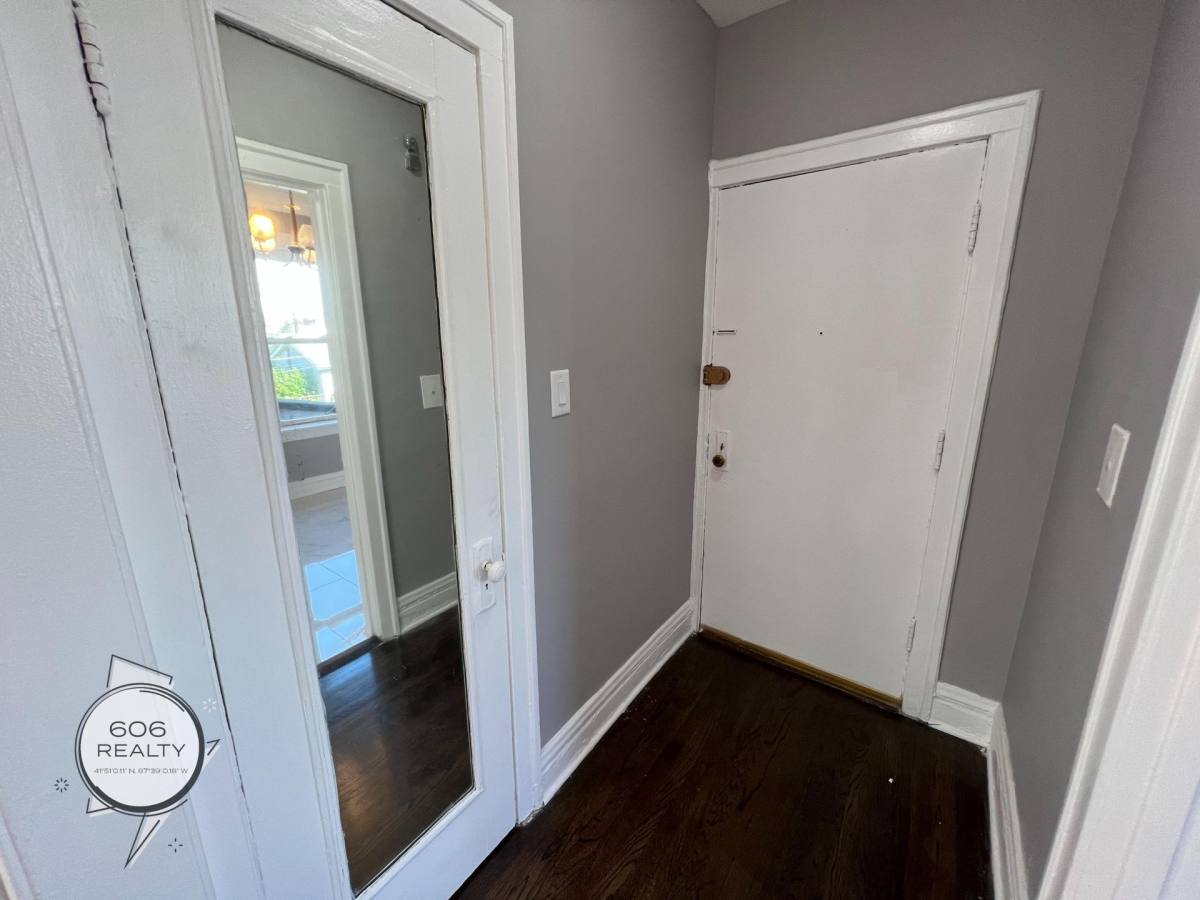 Apartment for rent at 4666 N Spaulding Ave, Chicago, IL 60625