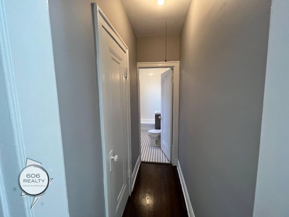 Apartment for rent at 4666 N Spaulding Ave, Chicago, IL 60625
