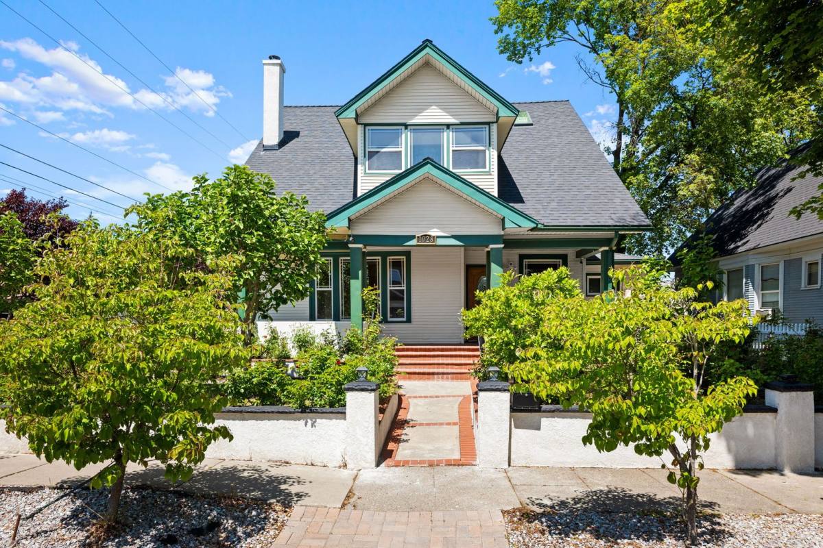 House for rent at 1028 W Chelan Ave, Spokane, WA 99205