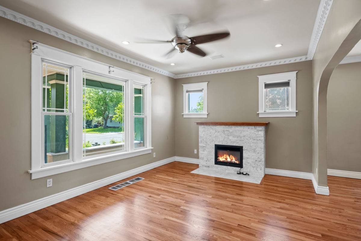 House for rent at 1028 W Chelan Ave, Spokane, WA 99205