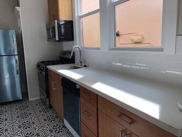 Apartment for rent at 4186 - 4198 Piedmont Ave, Oakland, CA 94611