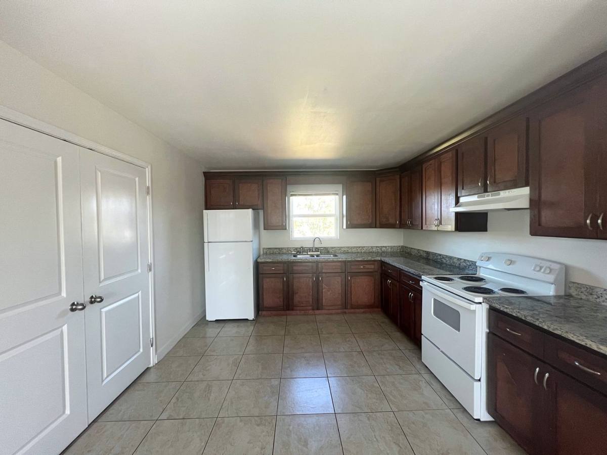 Apartment for rent at 2802 Pecan, Laredo, TX 78045