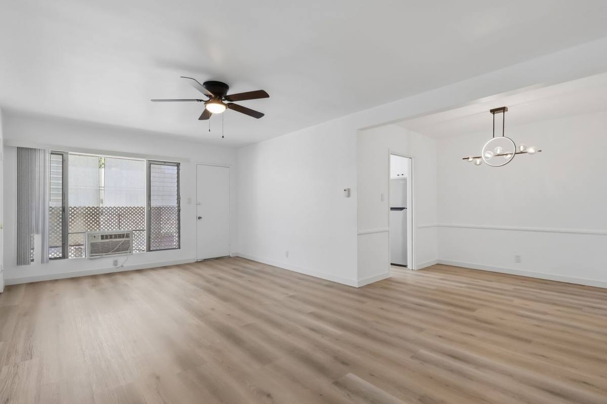 Apartment for rent at 12310-12320 Chandler Blvd, Valley Village, CA 91607