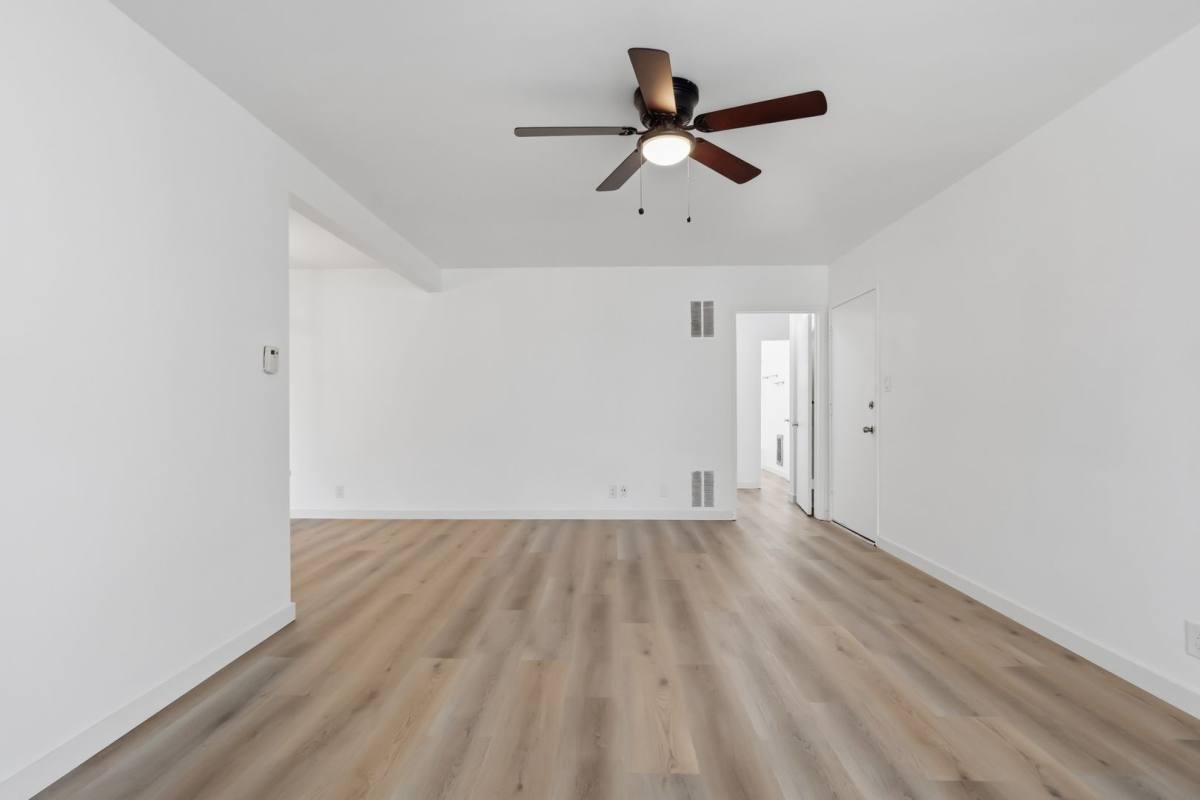 Apartment for rent at 12310-12320 Chandler Blvd, Valley Village, CA 91607