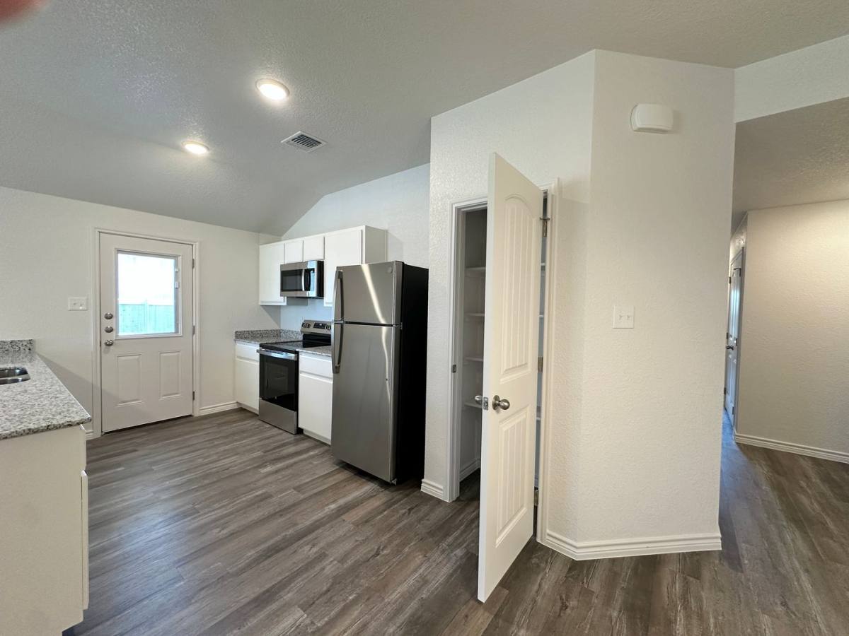 Townhouse for rent at 234 B Dolphin Dr, Temple, TX 76501