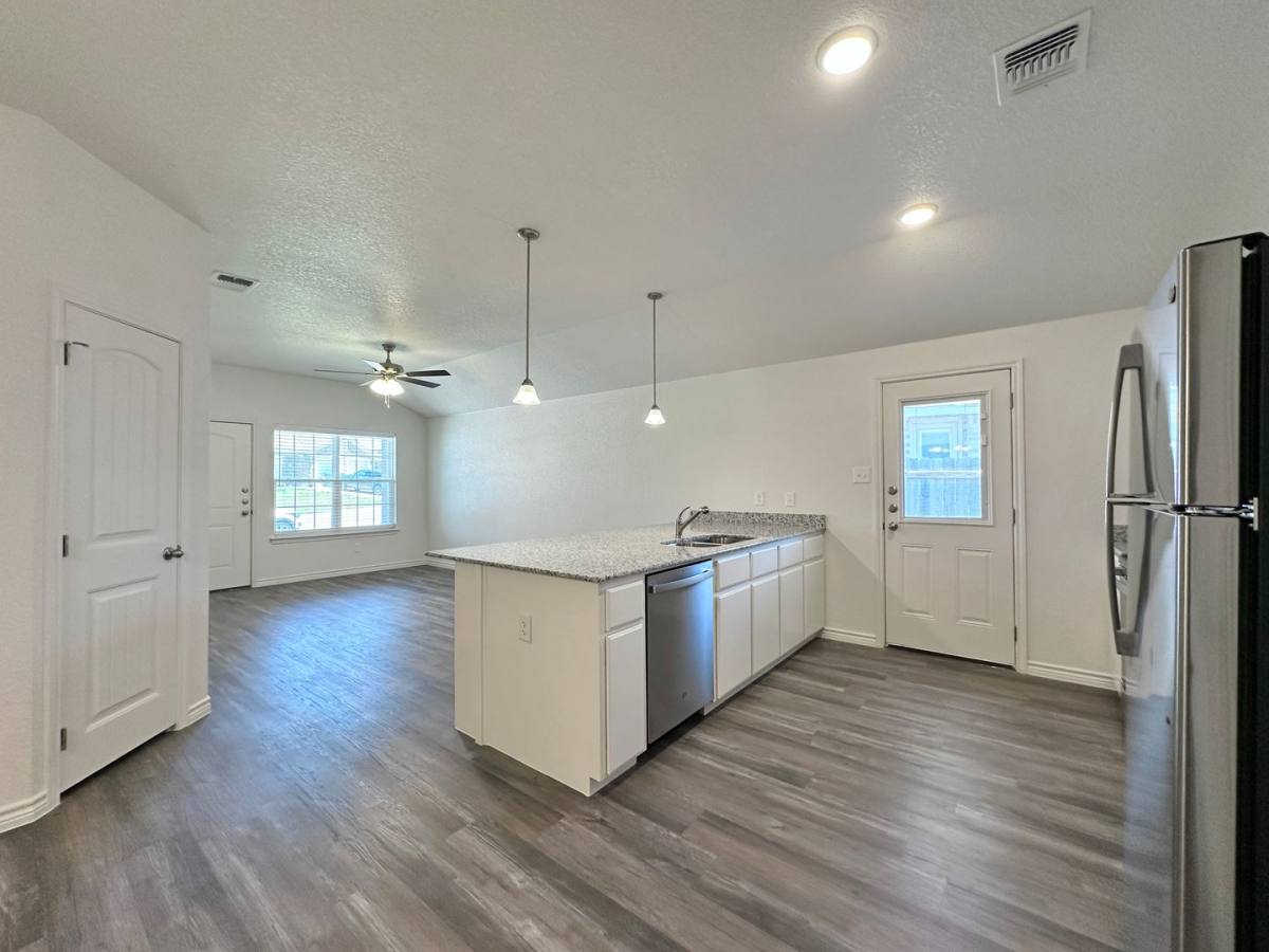 Townhouse for rent at 234 B Dolphin Dr, Temple, TX 76501