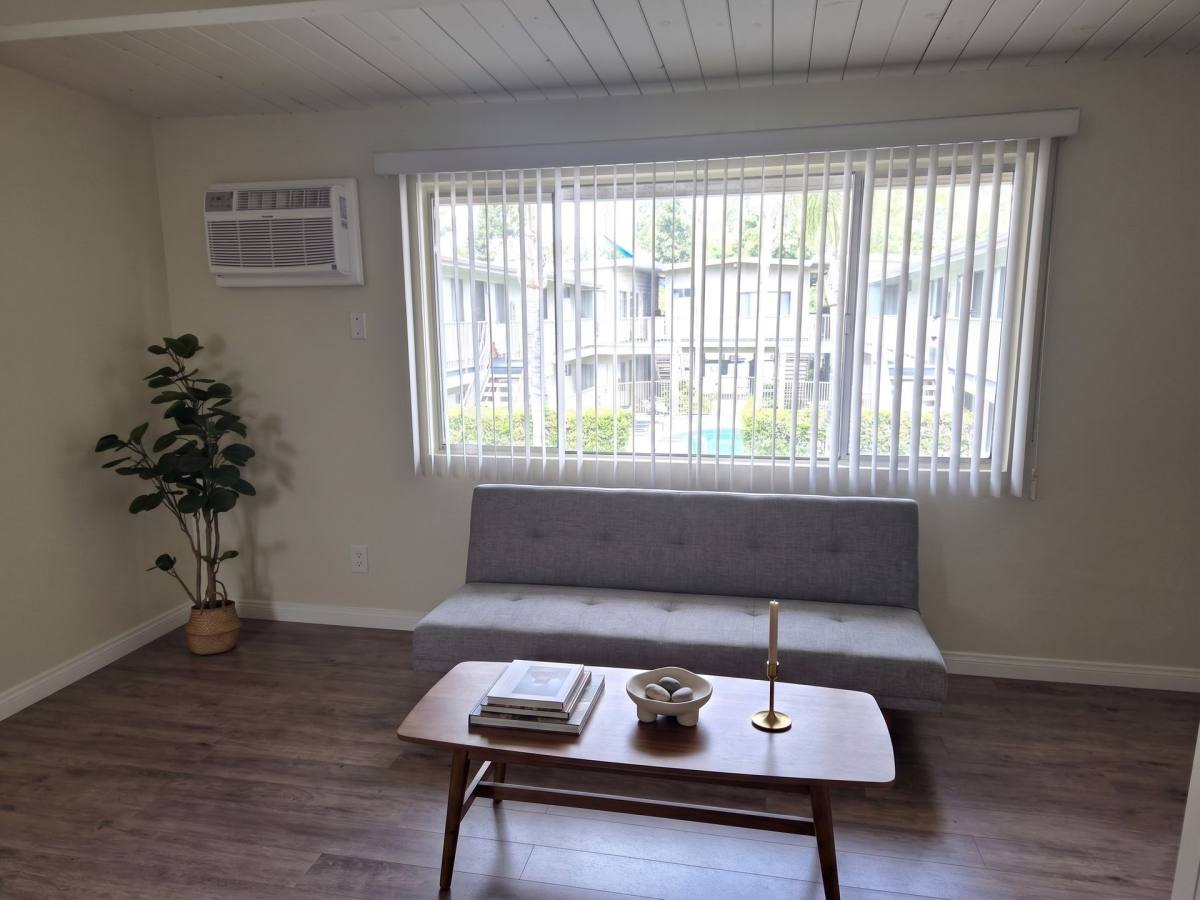 Apartment for rent at 1030 W Olive Ave, Burbank, CA 91506