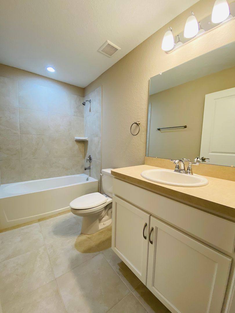 House for rent at 223 Hibiscus St, Winter Haven, FL 33881
