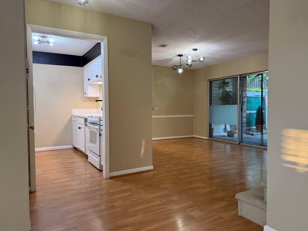 Condo for rent at 10 Hampshire Circle, Little Rock, AR 72211