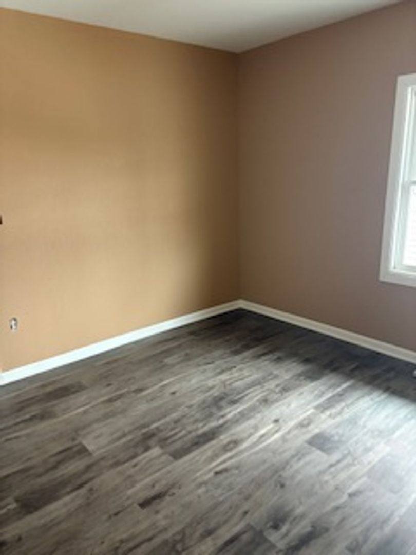 Apartment for rent at 303 Franklin, Waterloo, IA 50703