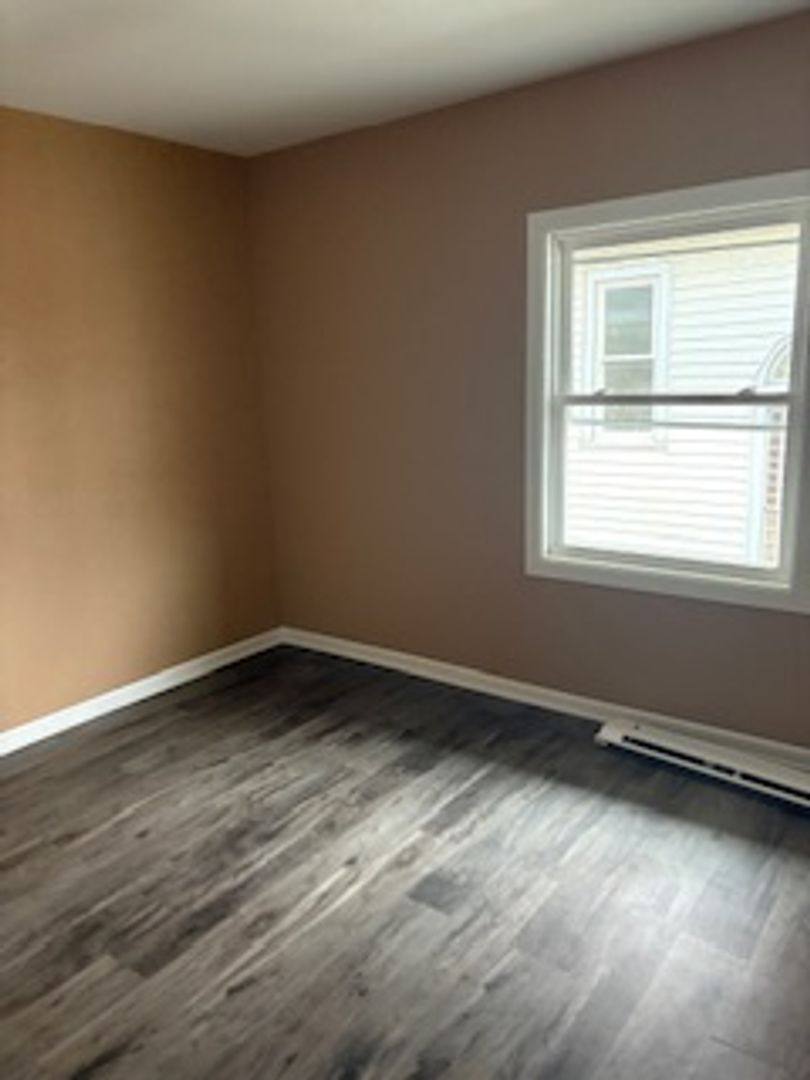 Apartment for rent at 303 Franklin, Waterloo, IA 50703