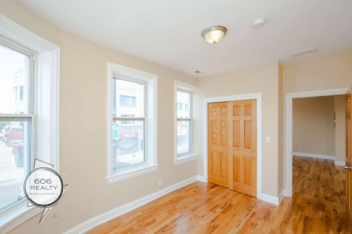 Apartment for rent at 5550-58 W Belmont, Chicago, IL 60641