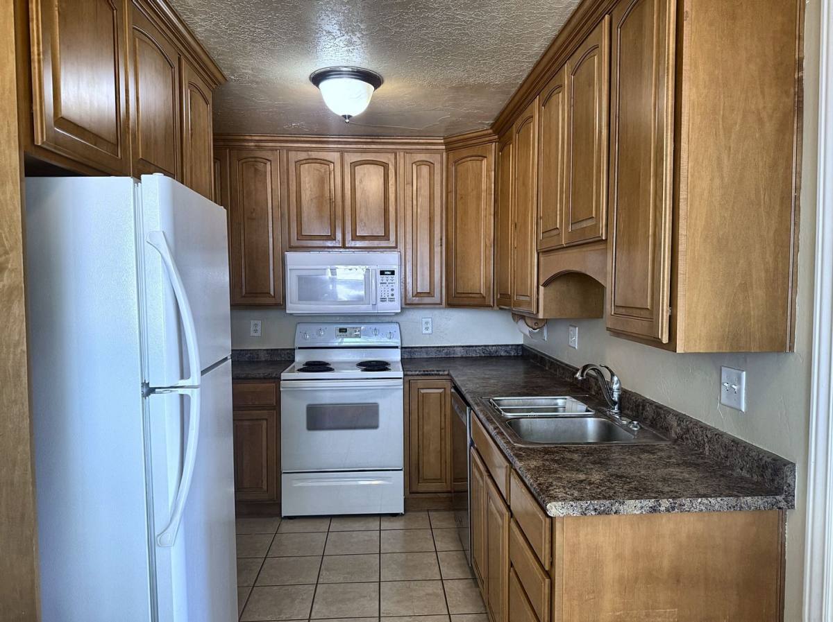 Apartment for rent at 71 E Girard Ave, Salt Lake City, UT 84103