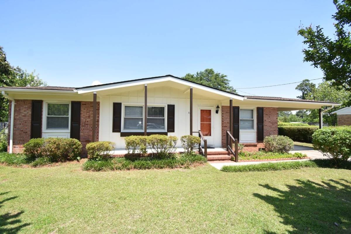 House for rent at 328 Desmond Dr, Fayetteville, NC 28314
