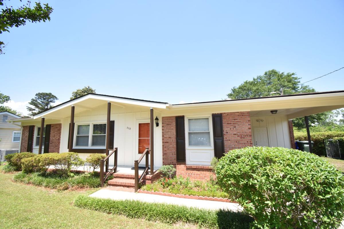 House for rent at 328 Desmond Dr, Fayetteville, NC 28314
