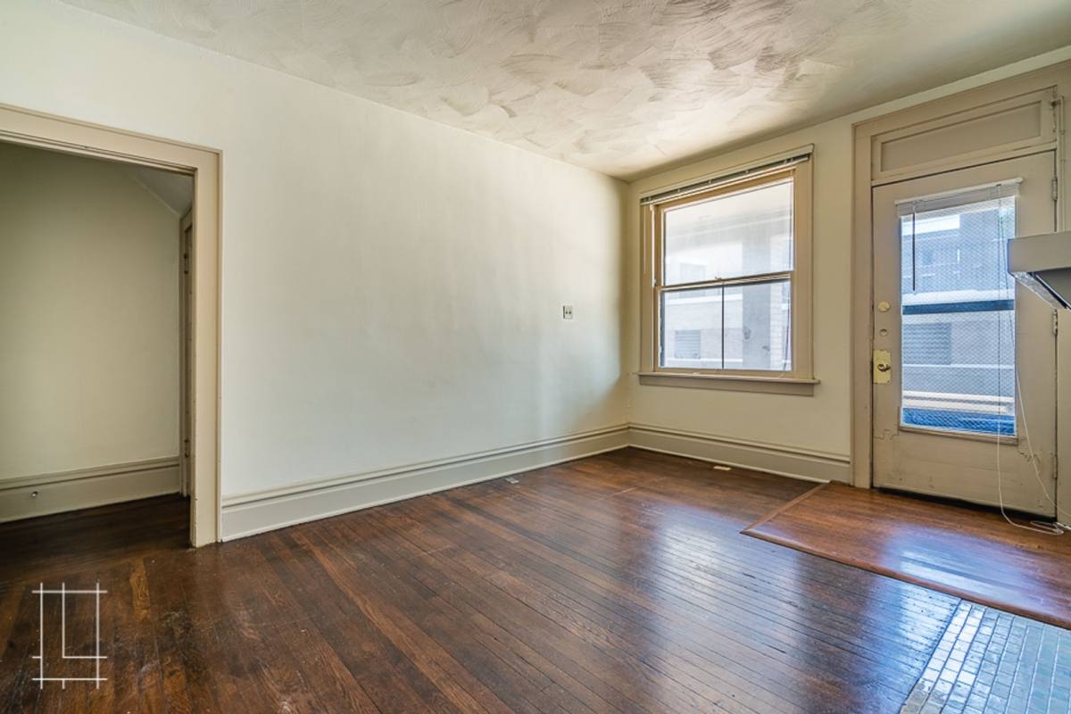 Apartment for rent at 35 Lundy St, Columbus, OH 43215