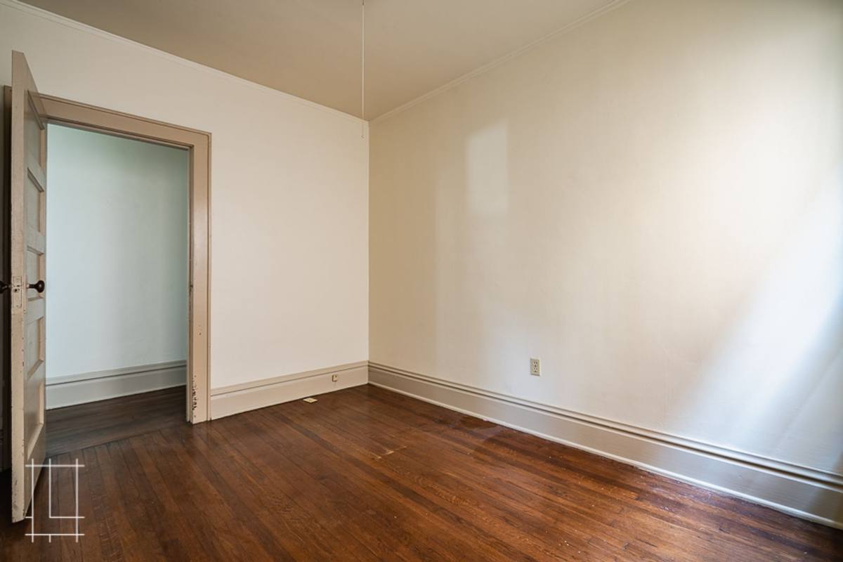Apartment for rent at 35 Lundy St, Columbus, OH 43215