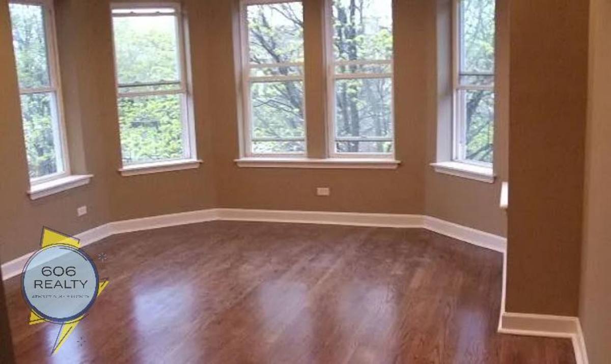 Apartment for rent at 6500-6504 N Washtenaw Ave, Chicago, IL 60645